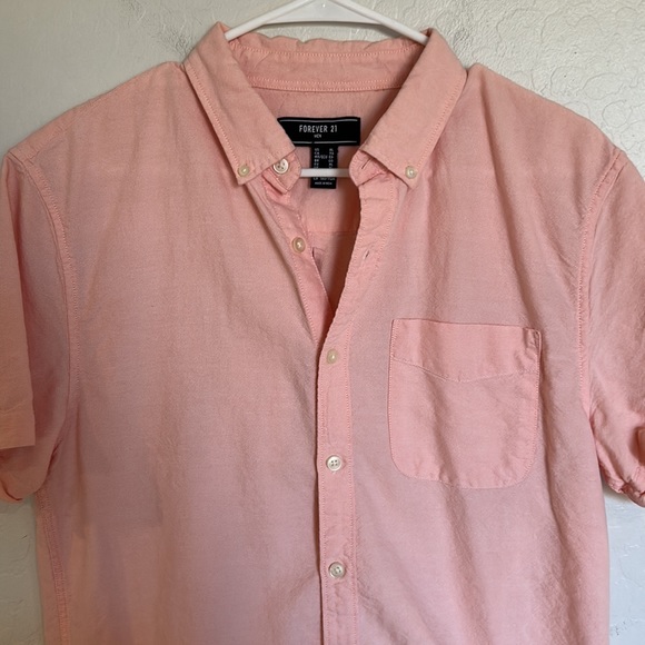 Forever 21 Pink Slim Fit Short Sleeve Button Up Shirt Size XL - Picture 2 of 4